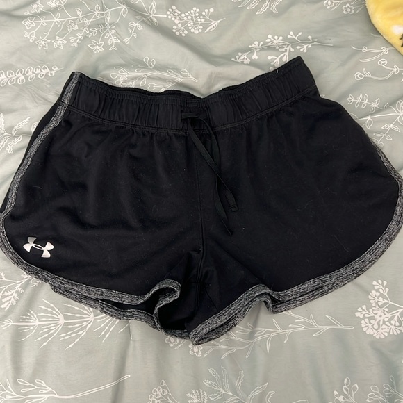 Under armor shorts - Picture 1 of 4